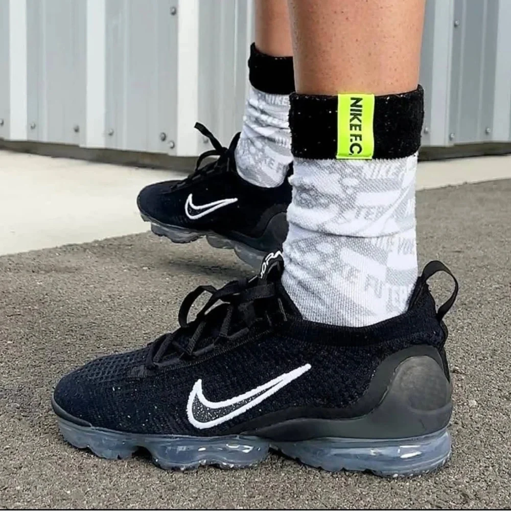 Nike Vapor Max Flyknit sz 10 women’s